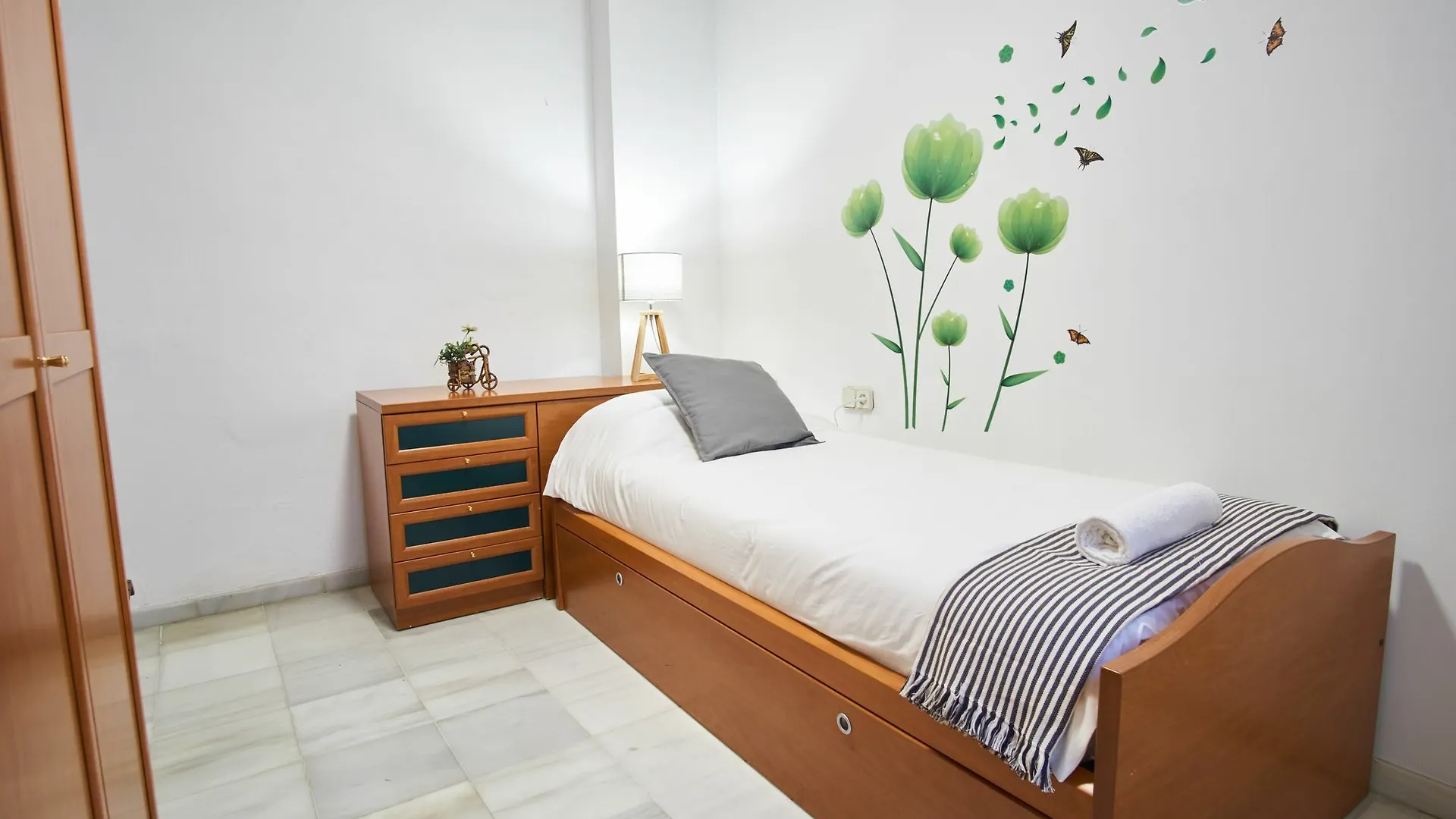 Amplio Apartamento En Casco Historico Seville Apartment